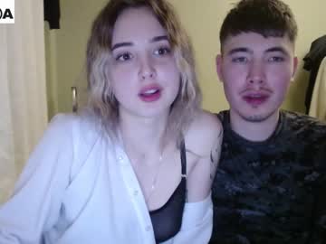 couple Asian Live Webcam with bananass_friends