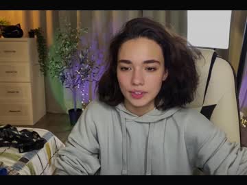 girl Asian Live Webcam with ella_flar_