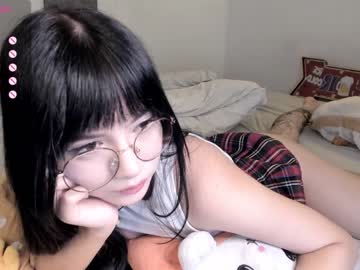 girl Asian Live Webcam with monserrat_gil