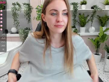 girl Asian Live Webcam with mencia__francis