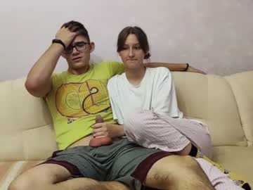 couple Asian Live Webcam with mblueberry
