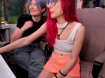girl Asian Live Webcam with artcat