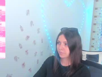 girl Asian Live Webcam with halley_pink