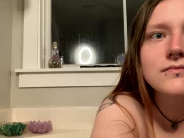 girl Asian Live Webcam with petitecurvyalt