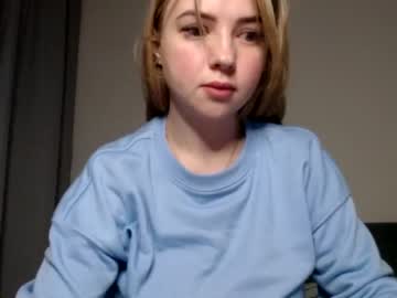 girl Asian Live Webcam with deinalin