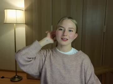girl Asian Live Webcam with katcontrol