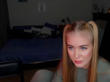 girl Asian Live Webcam with monika_harper